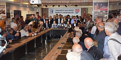 CHP Bursa’dan Özgür Özel’e Saldırıya Tepki: Korkmayız, Yılmayız, Geri Çekilmeyiz