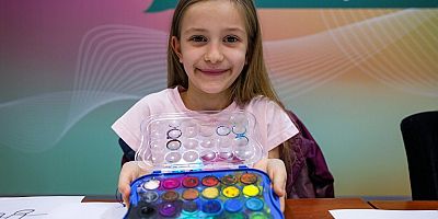 Çocuklar Bir Günlüğüne Ressam Oldu