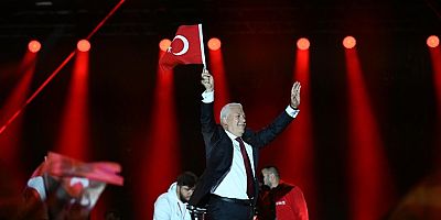 Cumhuriyet Coşkusu, Bursa’yı Sarıyor