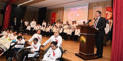 Engelli Bireyler Osmangazi’de Cumhuriyet Bayramını Kutladı