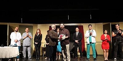 Gemlik’in Gelenekselleşen Tiyatro Festivali Başladı