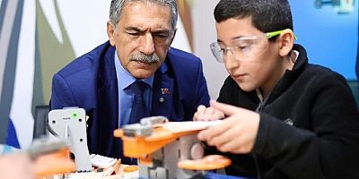 Gemlik’te Çocuklar Üretiyor, Tasarlıyor, Geleceği Şekillendiriyor