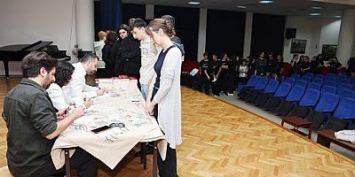 Genç Yazarlar Deneyimlerini Paylaştı