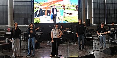 “Gençlerin Başkanı Erkan Aydın”