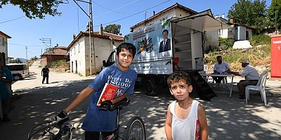 Gezici Kütüphane 1 Yıldır Yollarda 