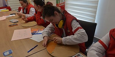 Kadın Çalışanların Haklarına Dikkat Çekildi