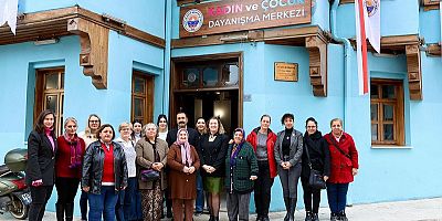 Kadınlar İçin Dayanışma Güçleniyor