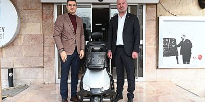 Karacabey Belediyesi'ne Anlamlı Bağış