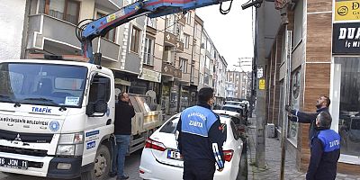 Karacabey'de Tek Yön Uygulaması Başladı