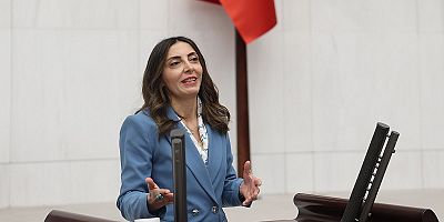 Kayışoğlu: Kültür ve Sanatla, Mekân ve Zamanı Aşabiliriz