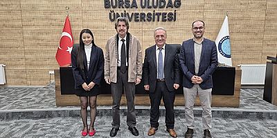 Kazak Lisansüstü Öğrencileri BUÜ’yü İnceledi