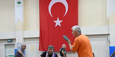 Masa Tenisinin Ustaları Osmangazi’de Buluştu