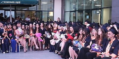 Mudanya Üniversitesinde Mezuniyet Coşkusu