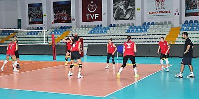 Nilüfer Belediyespor Eker Kadın Voleybol Takımı Yeni Sezon Hazırlıklarına Başladı
