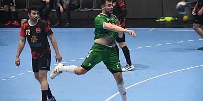 Nilüfer Belediyespor Evinde Farklı Kazandı 