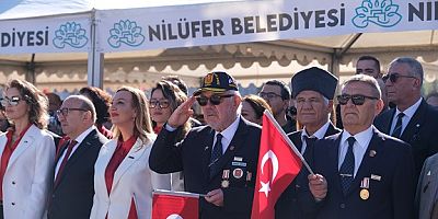 Nilüfer’de Cumhuriyet Coşkusu Çelenk Töreni İle Başladı