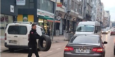 Nilüfer’de Kaldırımlar İşgallerden Arındırılıyor