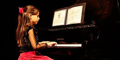 Nilüfer’de Yıl Sonu Konserleri Keman ve Piyano İle Başladı