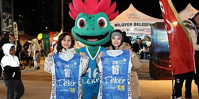 Nilüfer’in Sultanları 8 Mart’ta Taraftarıyla Buluştu