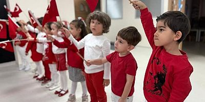 Nilüfer Kreşlerinde Cumhuriyet Sevinci  Küçük Yüreklerde Büyüdü