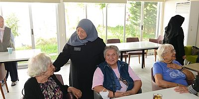 Nilüferli Kadınlardan Huzurevinde Sıcak Buluşma