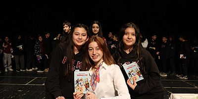 Nilüferli Öğrenciler Yazar Melis Sena Yılmaz İle Buluştu