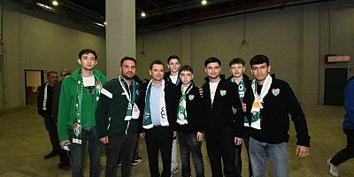 Osmangazi Belediyesi Bursaspor Sevdasını Sınırların Ötesine Taşıdı 