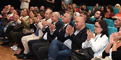 Osmangazi Belediyesi’nin Okuma Tiyatrosuna Yoğun İlgi
