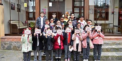 Osmangazi’de Çocuklar İstiklal Marşı’nın Ruhunu Öğrendi 