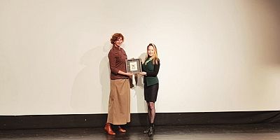 Pelin Esmer Nilüfer’de Sinemaseverlerle Buluştu