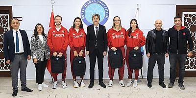 Rektör Yılmaz’dan Başarılı Sporculara Özel Tebrik