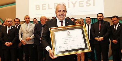 Şadi Özdemir Mazbatasını Aldı