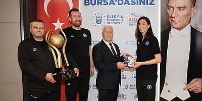 Şampiyon Sporculardan Başkan Bozbey’e Ziyaret