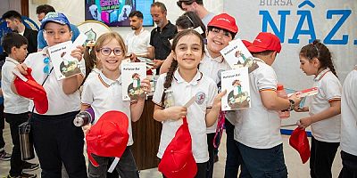 Şehir Tiyatrosu ‘Hansel ve Gretel’i Çocuklarla Buluşturdu