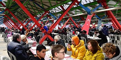 Soğanlı Mahallesi’nde Ramazan Bereketi Aynı Sofrada Paylaşıldı