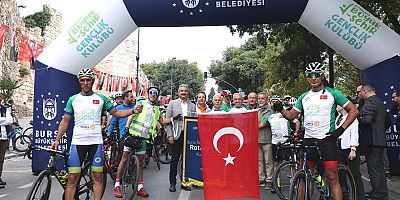 “Tophane-Nilüfer-Mudanya Bisiklet Turu”yla Yeşile Pedalladılar