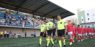 U14-U16 Futbol Turnuvasının Kazananlarına Kupaları Takdim Edildi