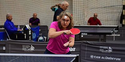 Ulusal Bursa Veteran Masa Tenisi Turnuvası Sona Erdi