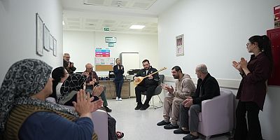 Yenişehir'de Hastalara Moral Konseri