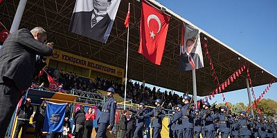 Yenişehir’de Stadyumu'nda Cumhuriyet Coşkusu