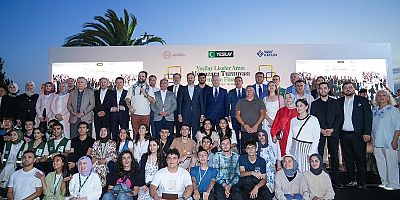 Yeşilay Liseler Arası Münazara Turnuvası'nda Bursa'ya Büyük Başarı