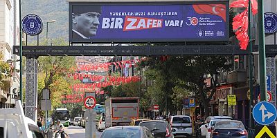 Zafer Bayramı Coşkusu Bursa'nın Her Köşesinde!