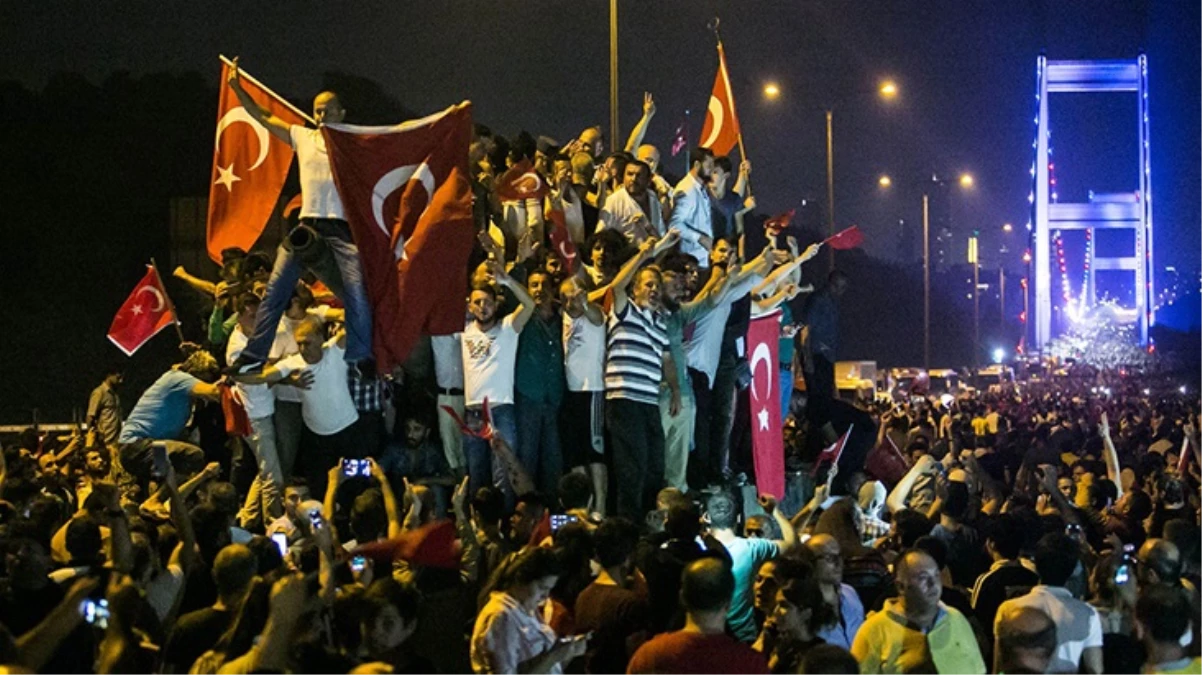 Türkiye'nin En Karanlık ve Uzun Gecesi! 15 Temmuz Hain Darbe girişiminin Üzerinden 8 Yıl Geçti